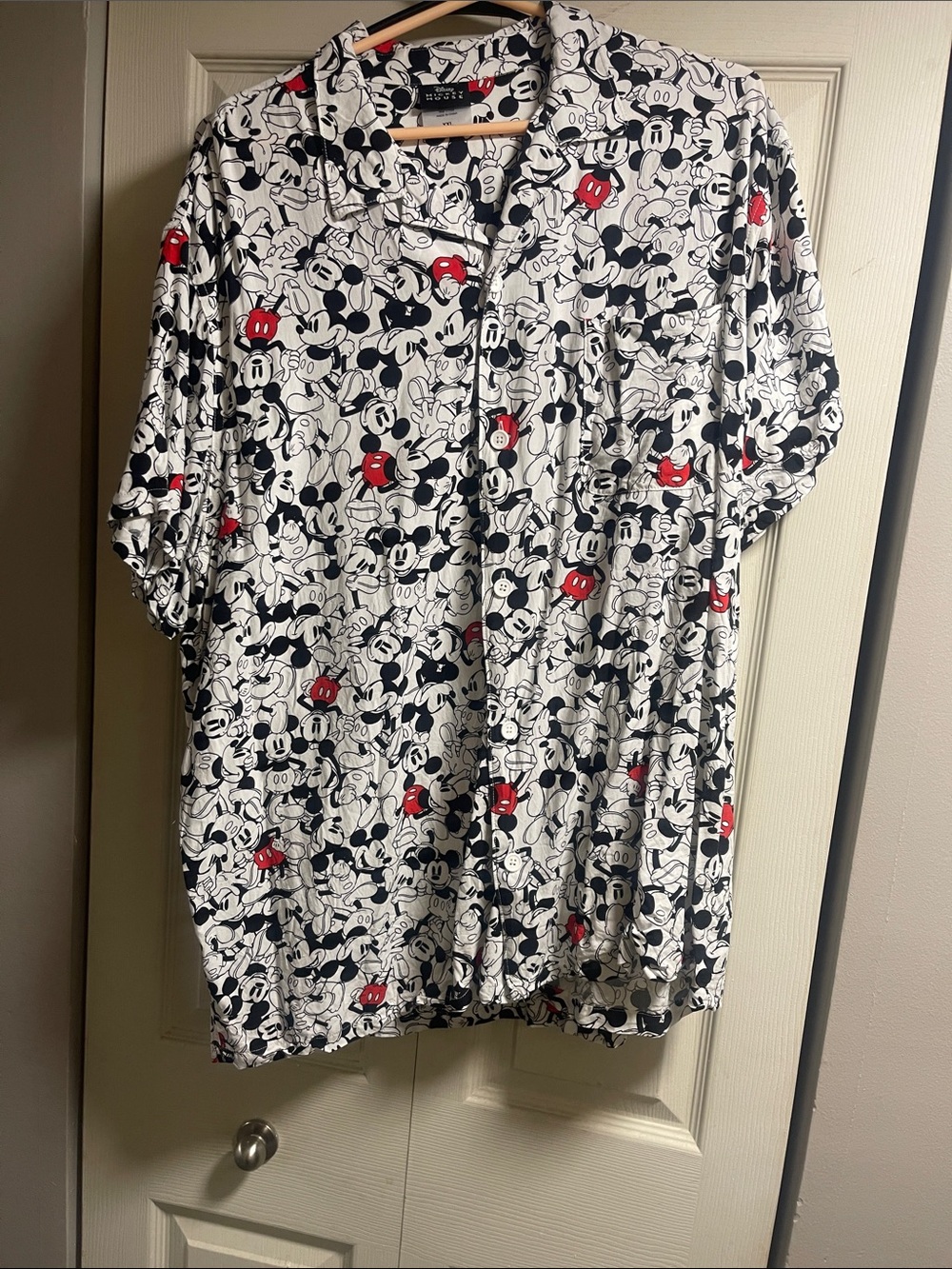 Men's White Mickey Mouse Print Short Sleeve Shirt